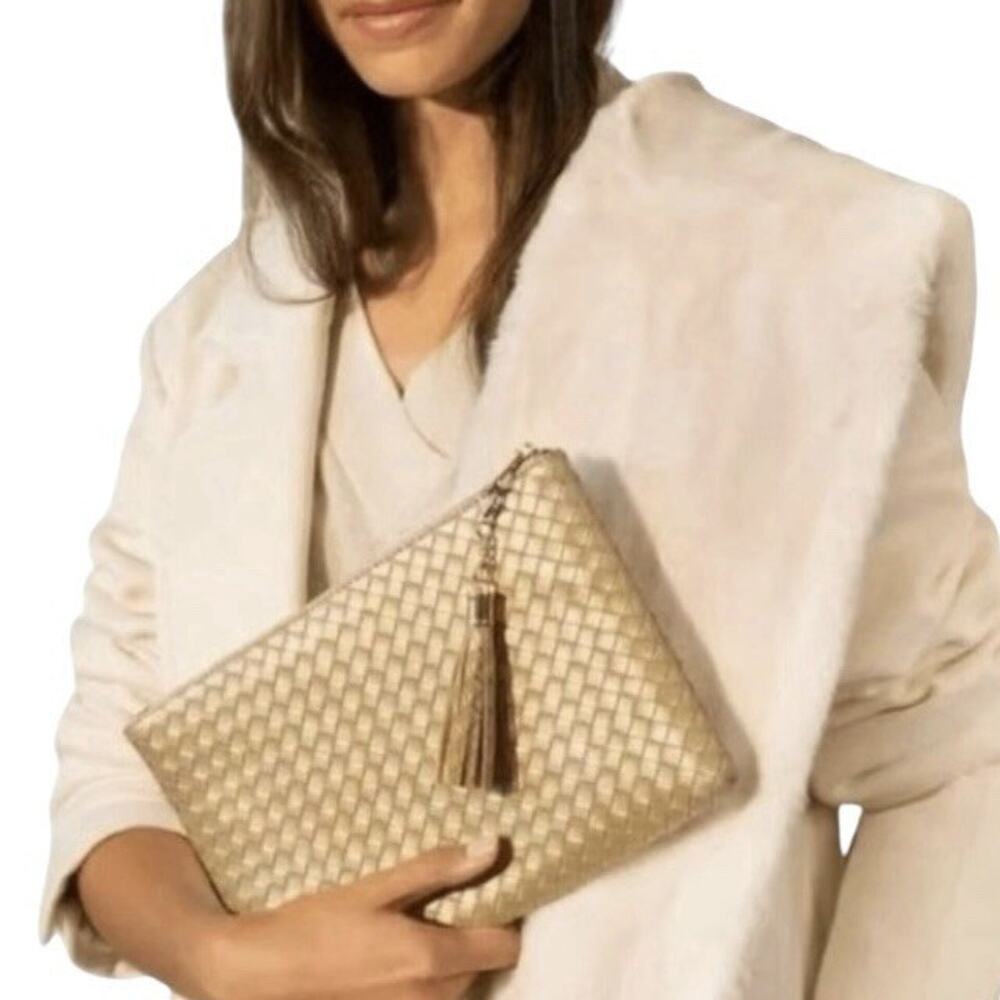 Virginia Wolf NWT Woven Faux Leather Tassel Zip Clutch Beige Large Pouch